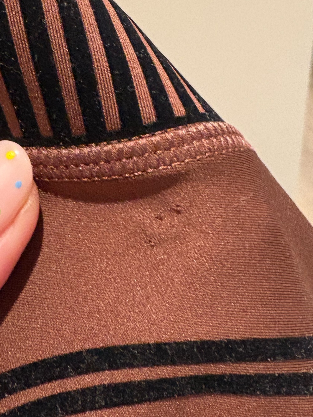 ALO Yoga 7/8 Line Up Legging Size XS Brown and Black - Picture 7 of 7
